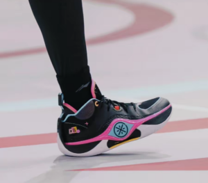 Giay Lining Wade Phantom 5 'Black' ABPT053-1