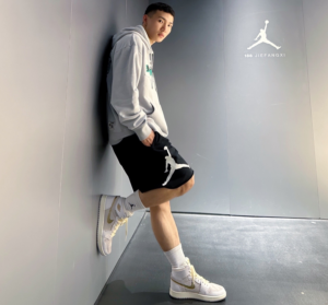 Giay Nike Air Jordan 1 High Zoom Air CMFT 2 'FIBA' DV1307-107