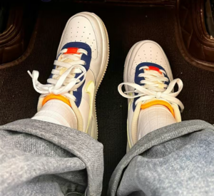 Giay Nike Air Force 1 Low ‘Play One’ FB1393-111