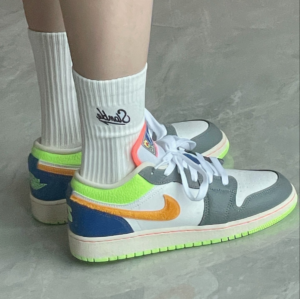 Giay Nike Air Jordan 1 Low GS 'Hoops' FB1835-181