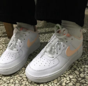 Giay Nike Air Force 1 Low 'White Crimson Tint' CT3839-102