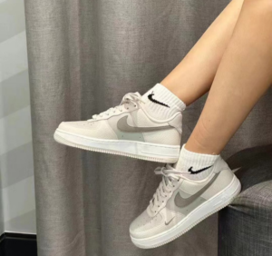 Giay Nike Air Force 1 Low 'Light Orewood' FB8483-100