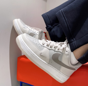Giay Nike Air Force 1 Low 'Light Orewood' FB8483-100