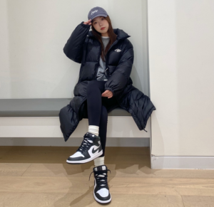 Giay Nike Air Jordan 1 Mid 'Panda Off Noir' FB9911-001