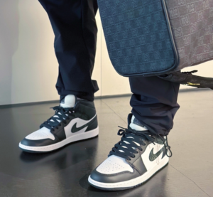 Giay Nike Air Jordan 1 Mid 'Panda Off Noir' FB9911-001