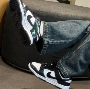 Giay Nike Dunk Low SE ‘Just Do It Iridescent’ FQ8143-001