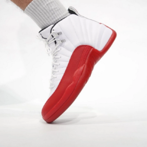 Giay Nike Air Jordan 12 Retro 'Cherry' CT8013-116