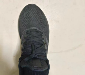 Giay Adidas PureBoost 22 'Triple Black' GW8589