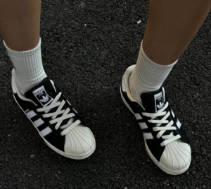 Giay Adidas Originals Superstar 'Black White' ID4676