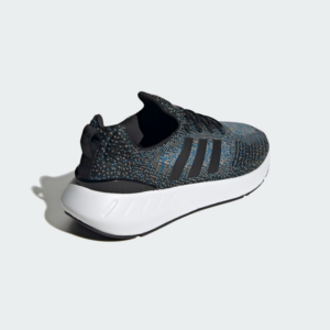 Giay Adidas Swift Run 22 'Black' GZ3508