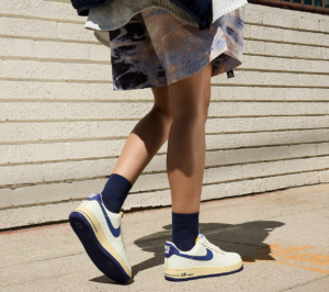 Giay Nike Air Force 1 '07 'Pale Vanilla' FQ8103-133