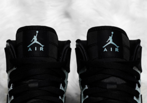 Giay Nike Air Jordan 1 Retro High 'Mint Foam' 332148-300