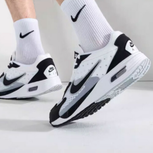 Giay Nike Air Max Solo 'White Black' DX3666-100
