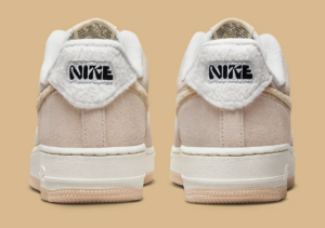 Giay Nike Air Force 1 Low '07 'Sanddrift Gum Fleece' DQ7583-001