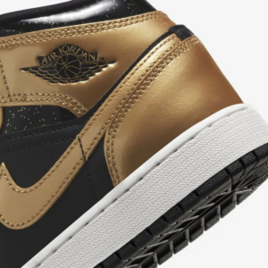 Giay Nike Air Jordan 1 Mid SE 'Metallic Gold Black' DR6967-071