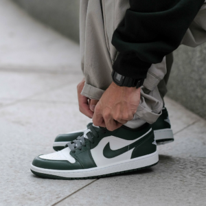 Giay Nike Air Jordan 1 Low 'Galactic Jade' DC0774-113