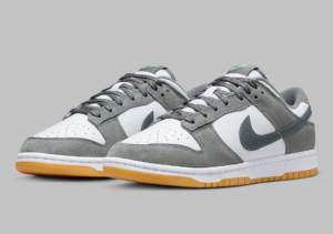 Giay Nike Dunk Low 'Reflective Grey' FV0374-100
