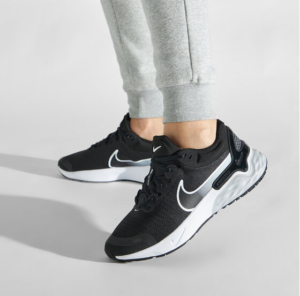 Giay Nike Renew Run 'Black' DC9413-001