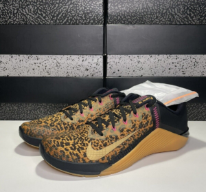 Giay Nike Metcon 6 'Cheetah' AT3160-096