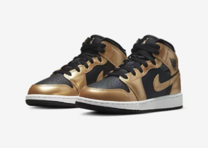 Giay Nike Air Jordan 1 Mid SE 'Metallic Gold Black' DR6967-071