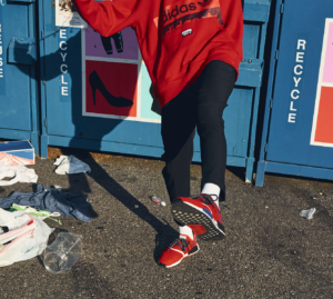 Giay Adidas NMD R1 'Active Red' FV5214