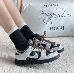 Giay Nike Dunk Low LX 'Brogue Pinstripe' FV3642-010