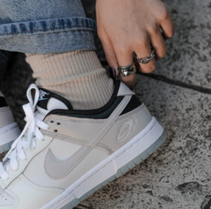 Giay Nike Dunk Low 'Supersonic' FN7646-030