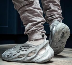 Dep Yeezy Foam Runner 'MX Granite' IE4931