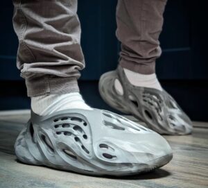 Dep Yeezy Foam Runner 'MX Granite' IE4931