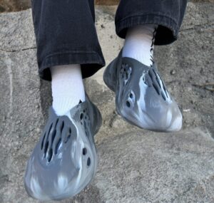 Dep Yeezy Foam Runner 'MX Granite' IE4931