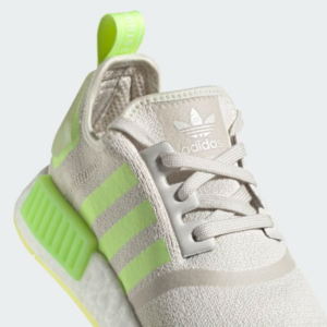 Giay Adidas NMD R1 'Light Green' FV8731