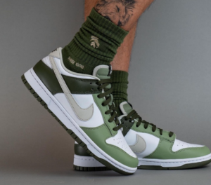 Giay Nike Dunk Low 'Oil Green' FN6882-100