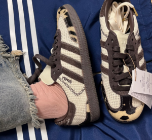 Giay Adidas Samba OG 'Notitle Cow Print' ID6024