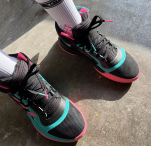 Giay Adidas Marquee Boost 'Black Shock Pink Aqua' EH2373
