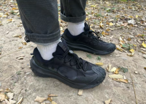 Giay Nike ACG Mountain Fly 2 'Low Triple Black' DV7903-002