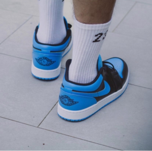 Giay Nike Air Jordan 1 Low GS 'University Blue' 553560-041