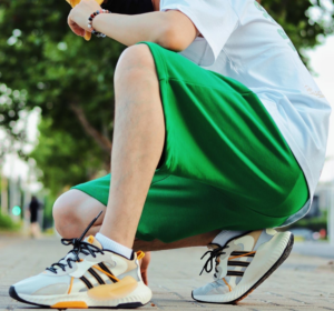 Giay Adidas Hi Tail 'Off White Cream Yellow' H05767