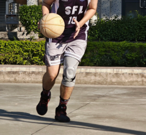 Giay Nike Kyrie Infinity GS 'Bred' DD0334-004