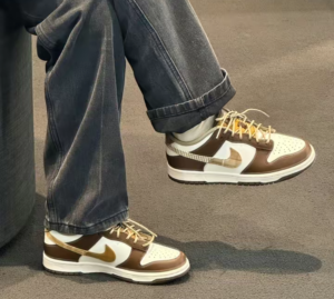 Giay Nike Dunk Low GS 'Brown Plaid' FV3653-191