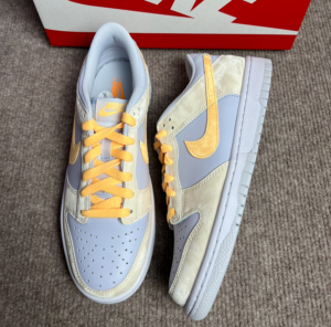 Giay Nike Dunk Low 'Melon Tint' FB9109-100