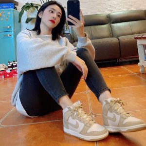 Giay Nike Dunk High 'Tan Suede White' DQ7679-001