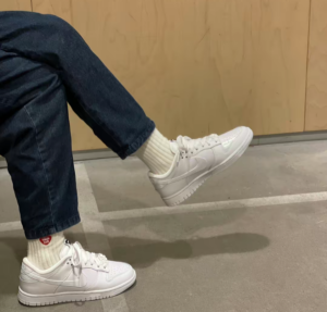 Giay Nike Dunk Low ‘Just Do It’ FD8683-100