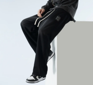 Giay Nike Dunk Mid ‘Panda’ FQ8784-100