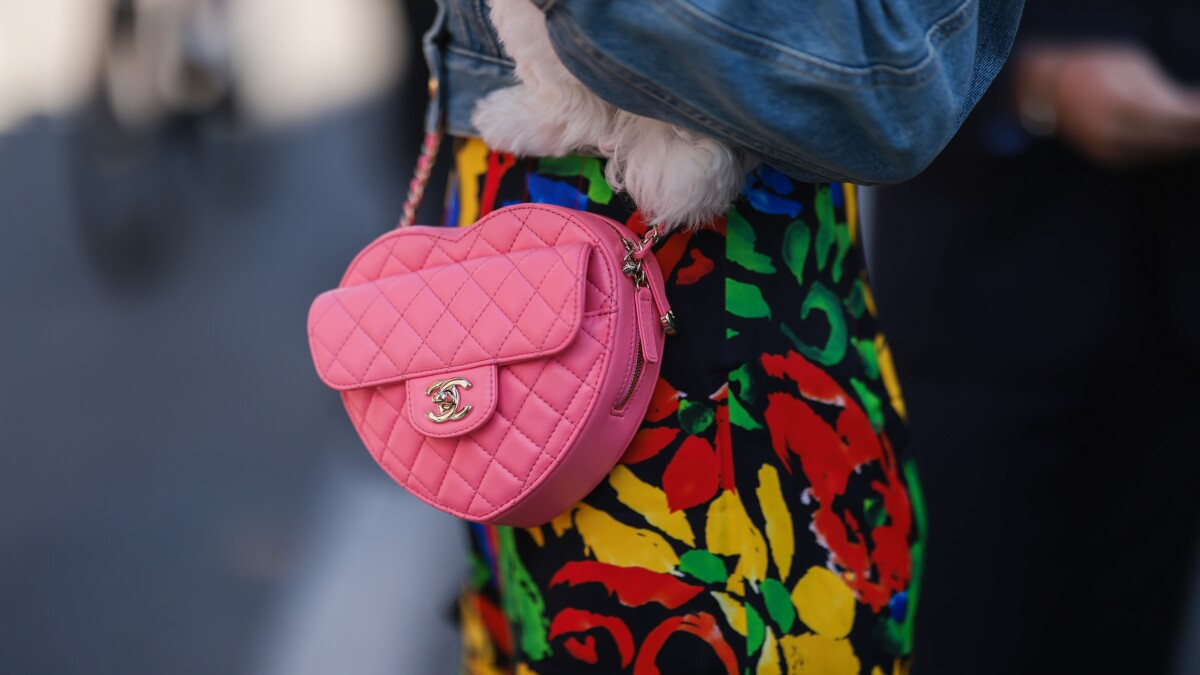 Hinh anh 3: Suc anh huong cua tui Chanel trong van hoa Pop