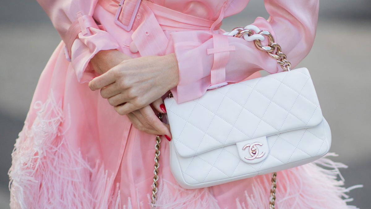 Hinh anh 10: Truong ton voi thoi gian: Tai sao tui Chanel khong bao gio loi mot?