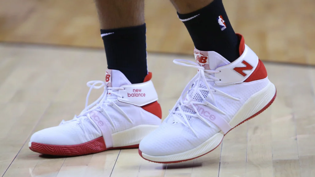 Hinh anh 8: Nhung doi sneaker tuyet nhat tai NBA Final tu nam 1987 (Phan 2)