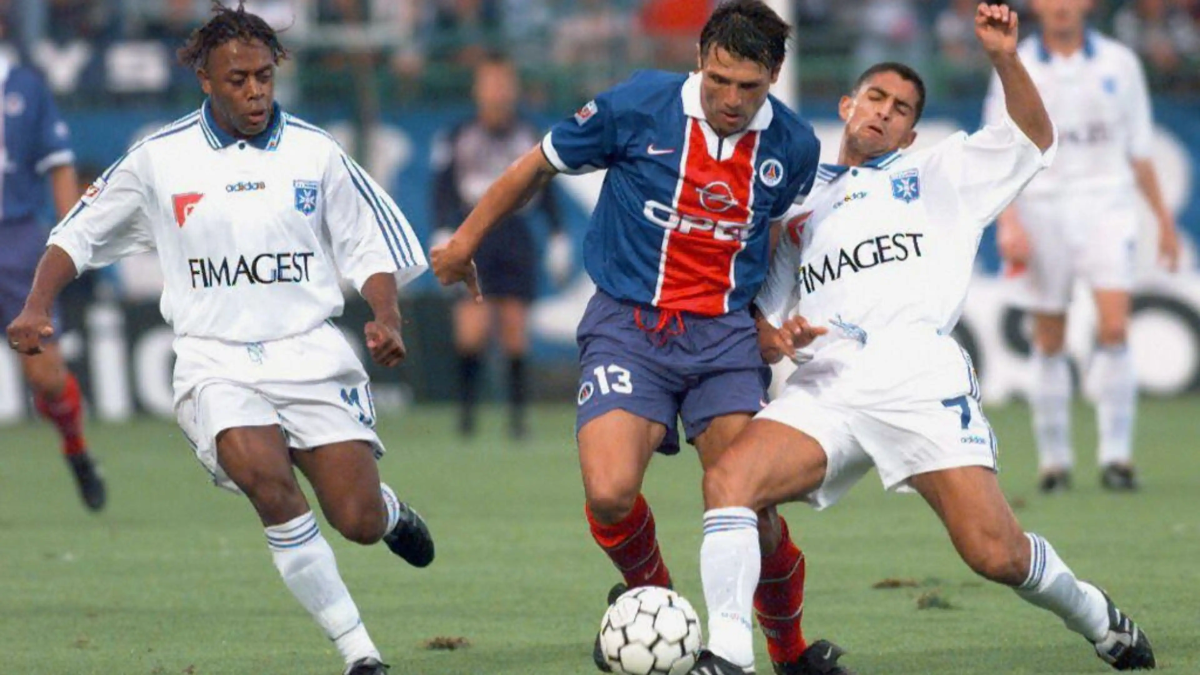 Hinh anh 8: Top 12 chiec ao dau PSG dep nhat moi thoi dai (Phan 1)