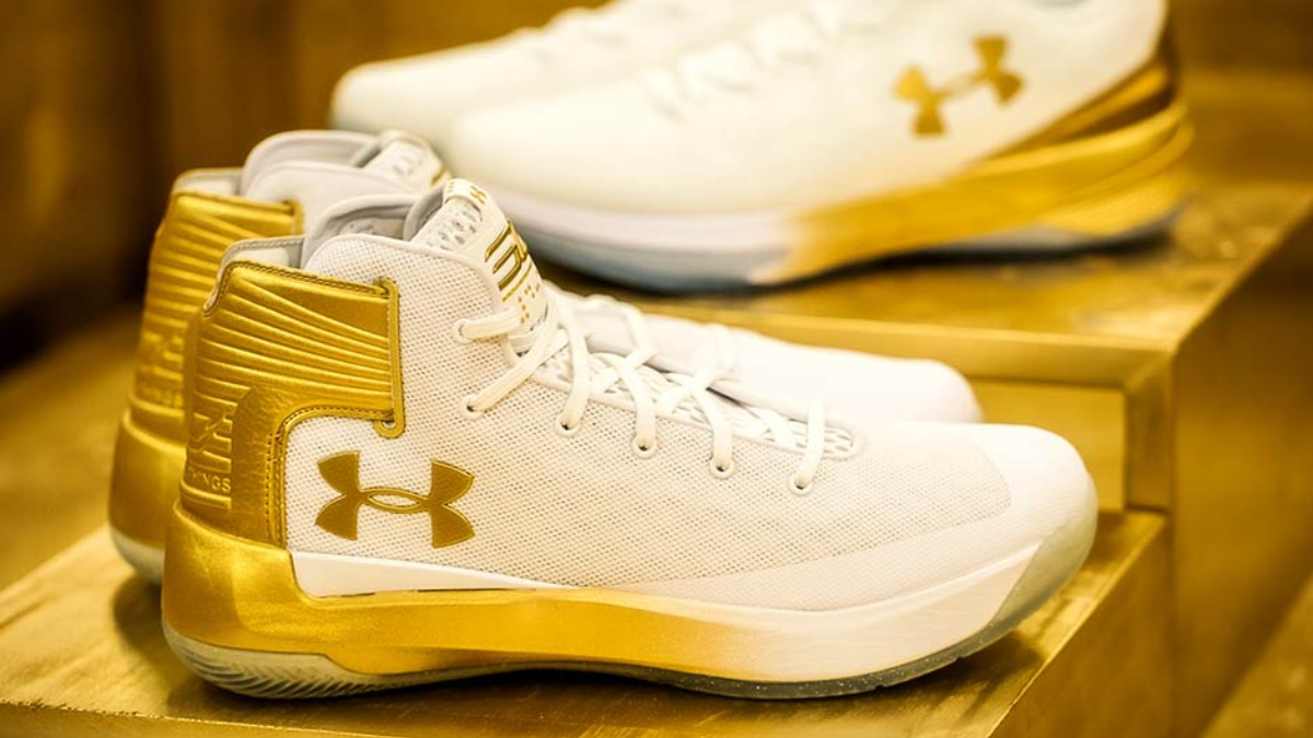 Hinh anh 9: Thay doi cuoc choi: Giay bong ro Steph Curry