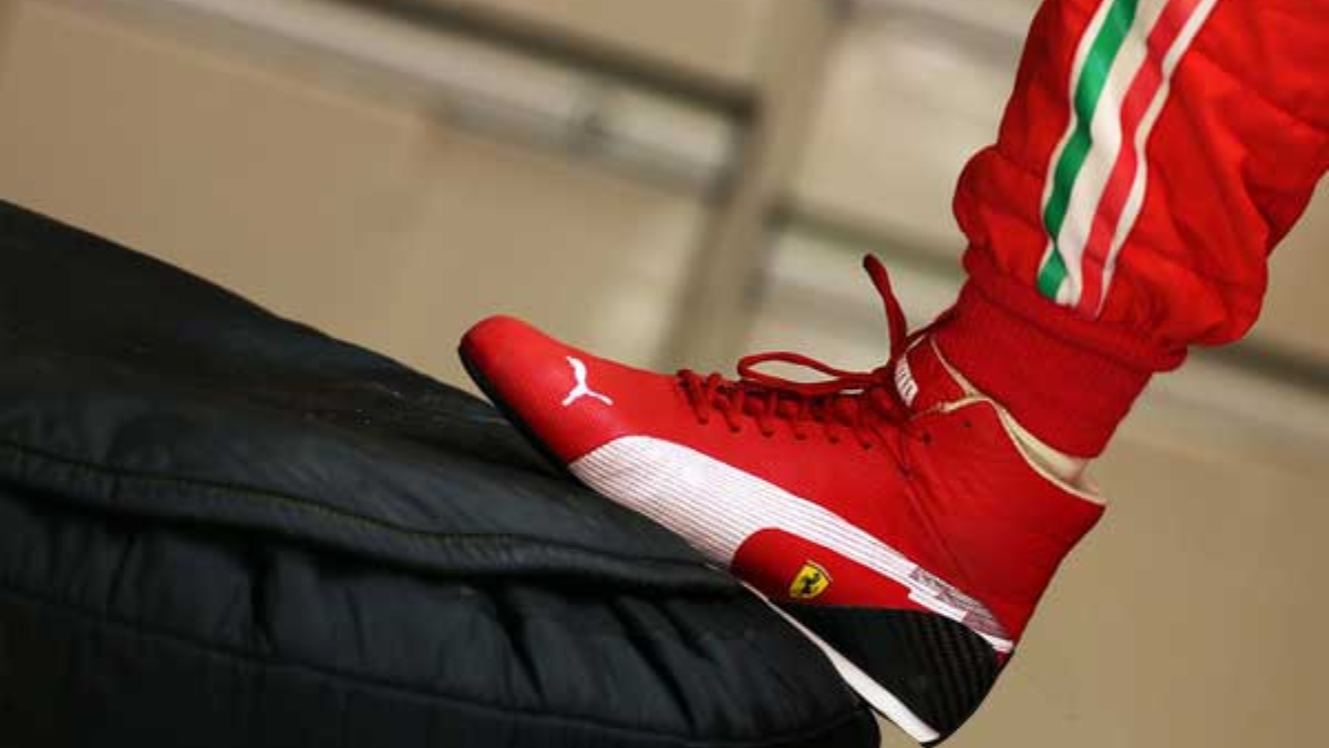 Puma va Cong thuc 1: Moi quan he sau sac