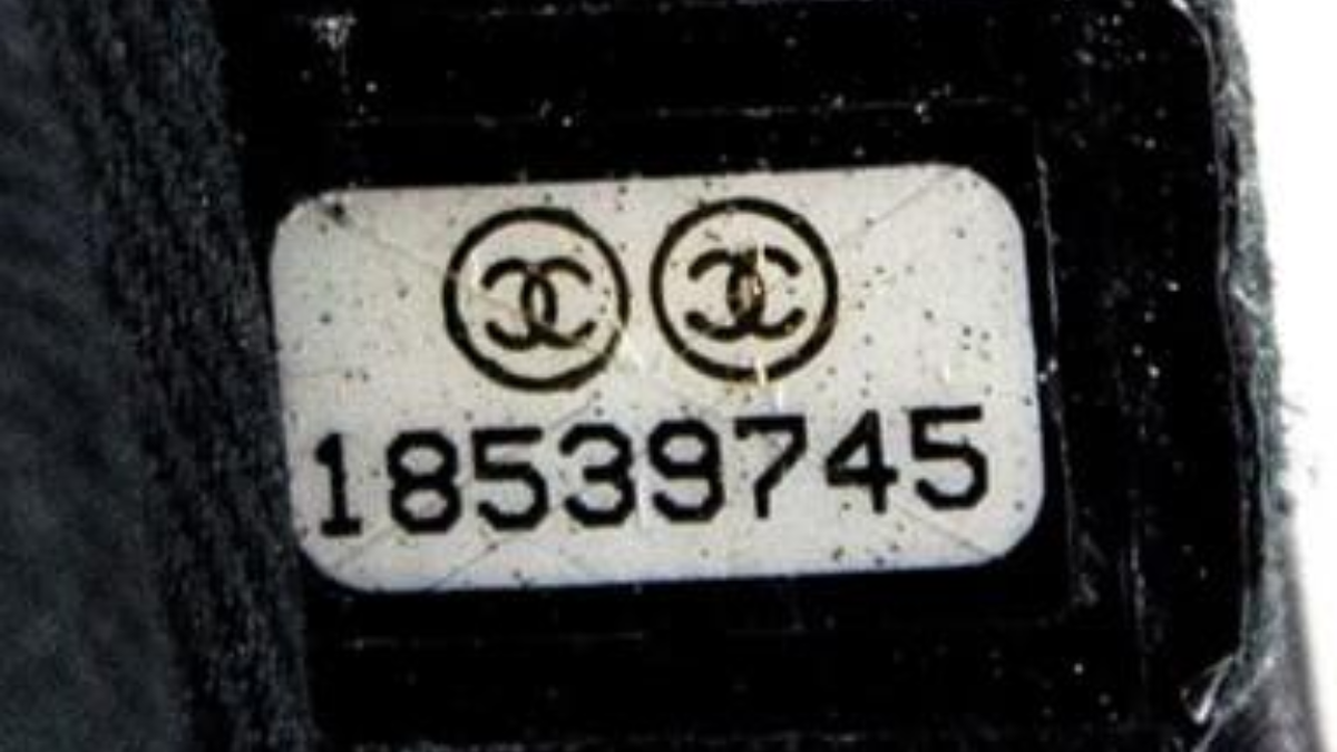 Hinh anh 3: Tui xach Chanel: Moi dieu ban can biet ve date stamp